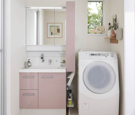 ピンクの洗面台